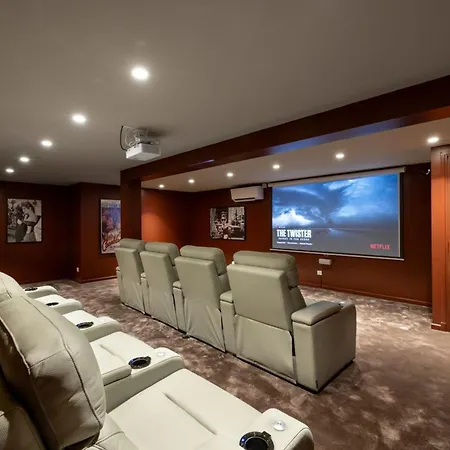 Luxury - Stunning 5 Bedroom To Rent Cannes