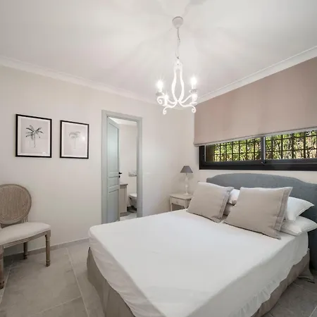 Luxury - Stunning 5 Bedroom To Rent Villa Cannes