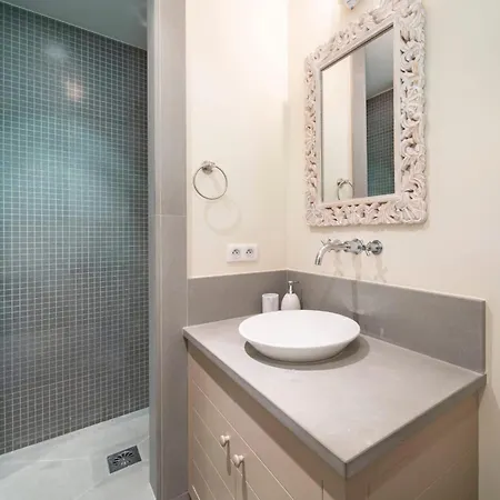 Luxury - Stunning 5 Bedroom To Rent Cannes